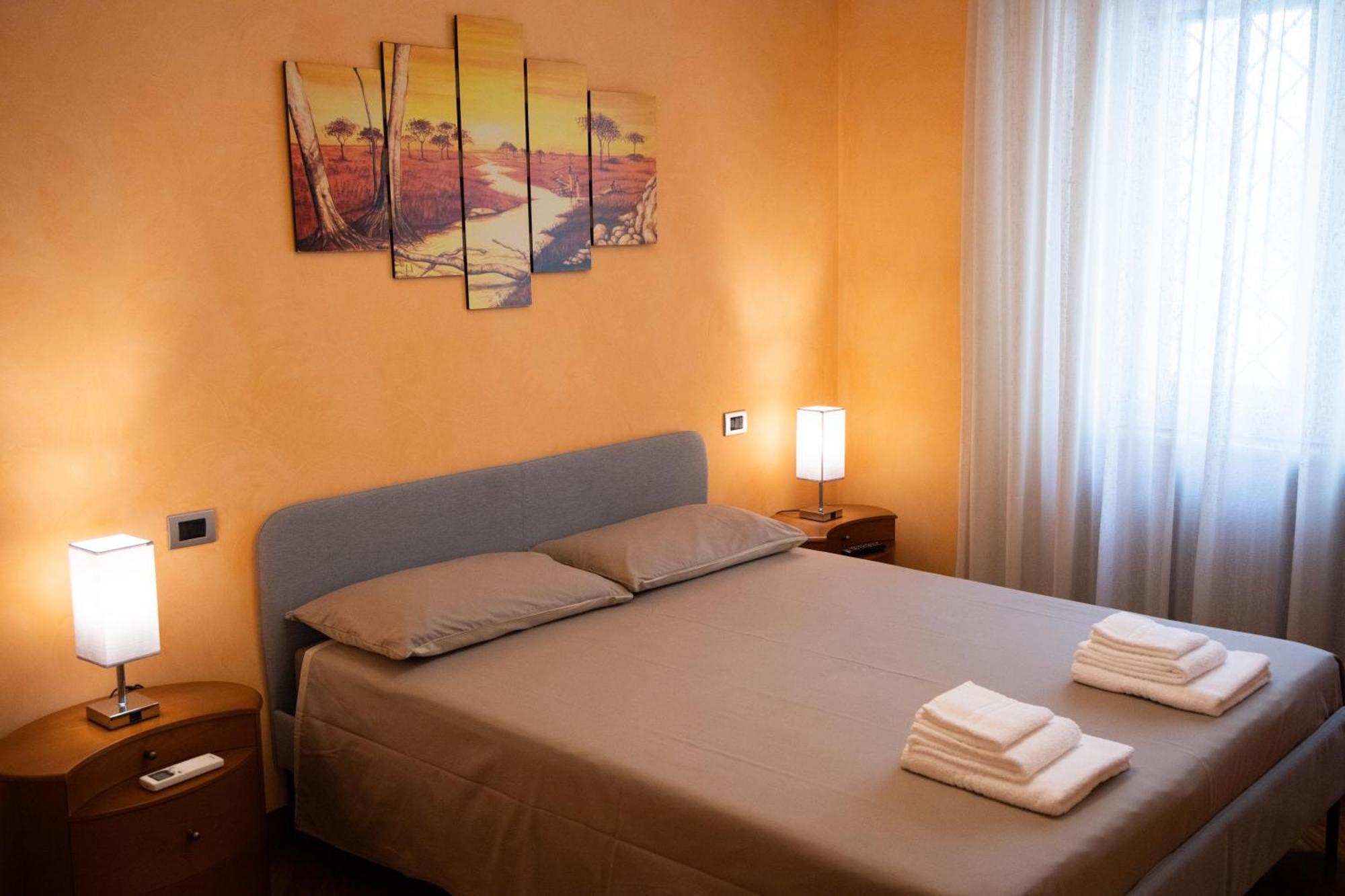 Holiday House Sabina Napoli Bagian luar foto