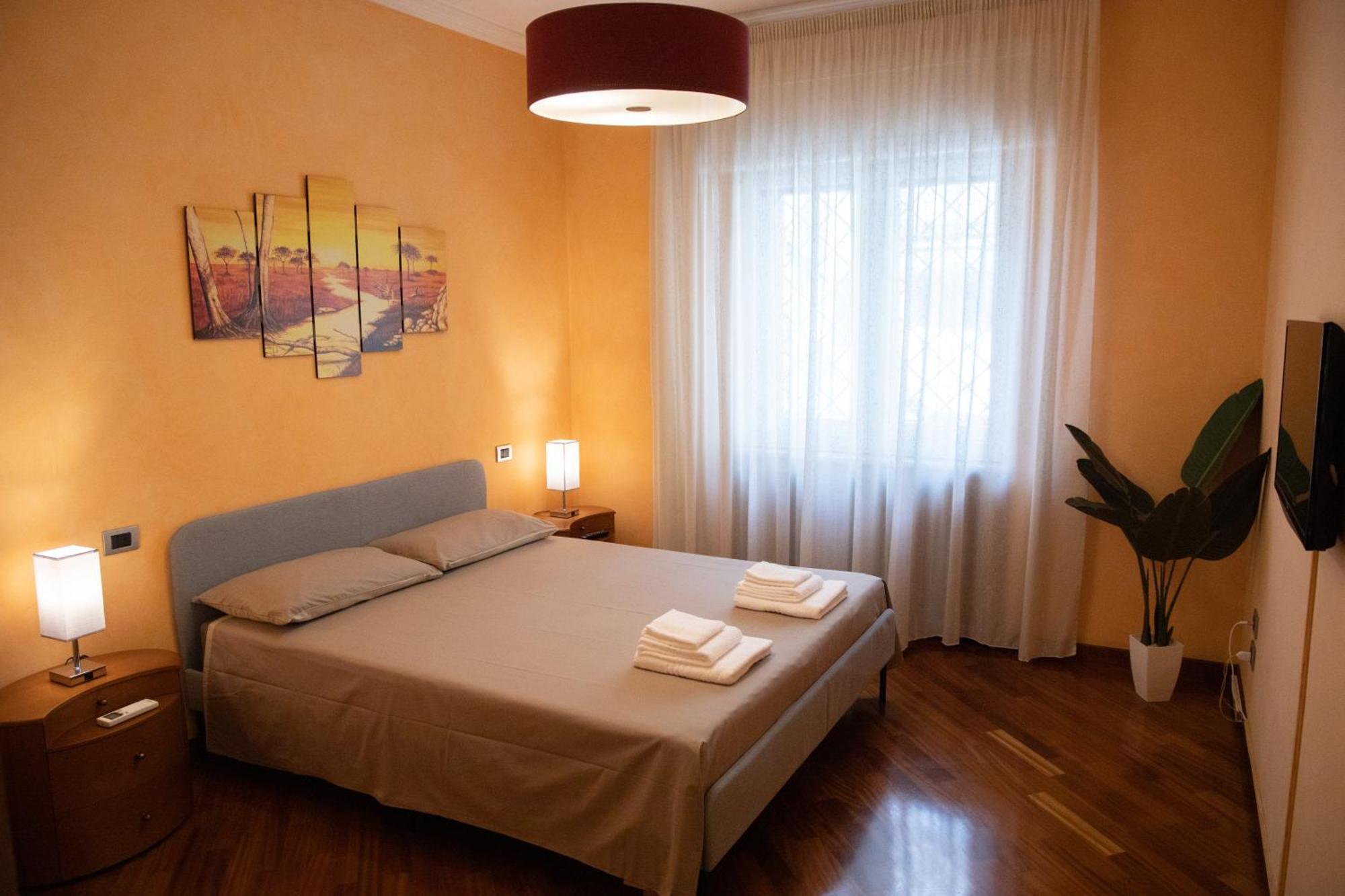 Holiday House Sabina Napoli Bagian luar foto