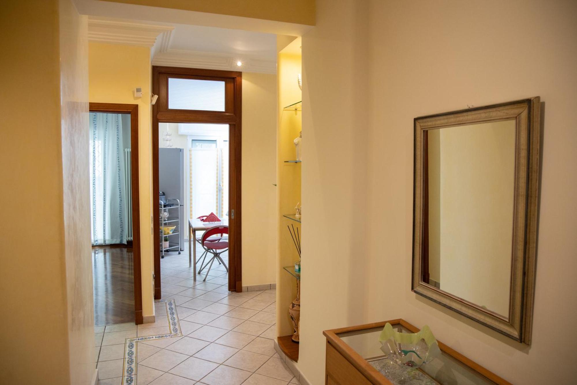 Holiday House Sabina Napoli Bagian luar foto