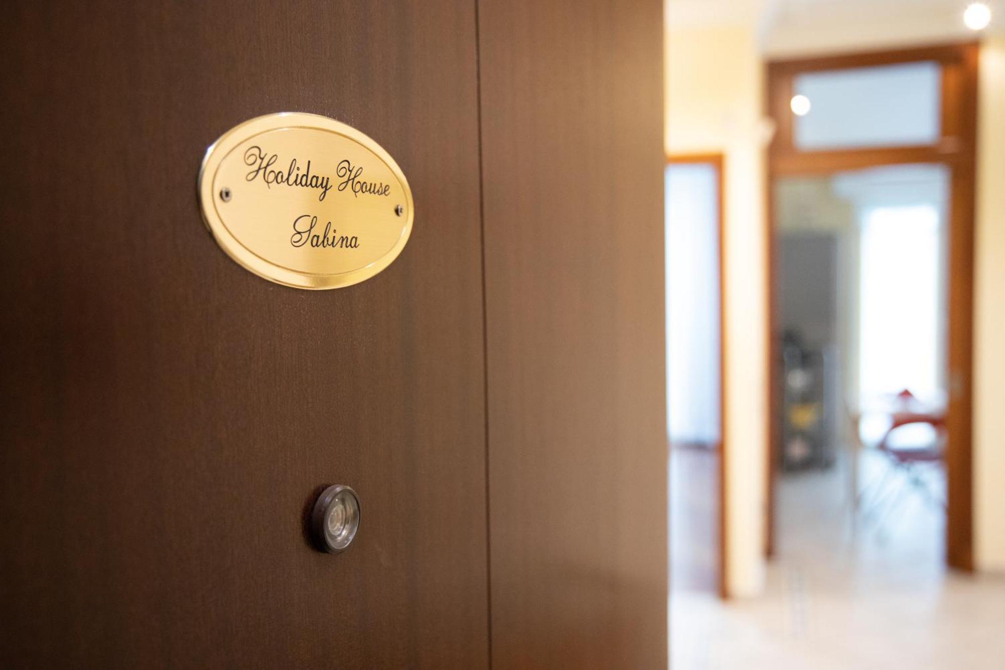 Holiday House Sabina Napoli Bagian luar foto